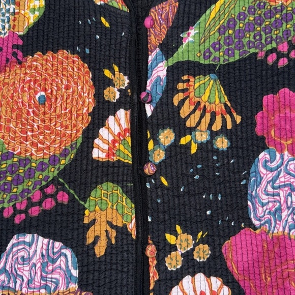 Colorful Women's Jacket with Floral Design - Picture 6 of 10